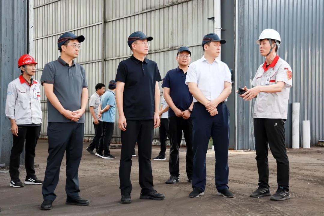 市委常委、副市長、翼城縣委書記王淵到華翔（翼城）新材料科技園現(xiàn)場辦公